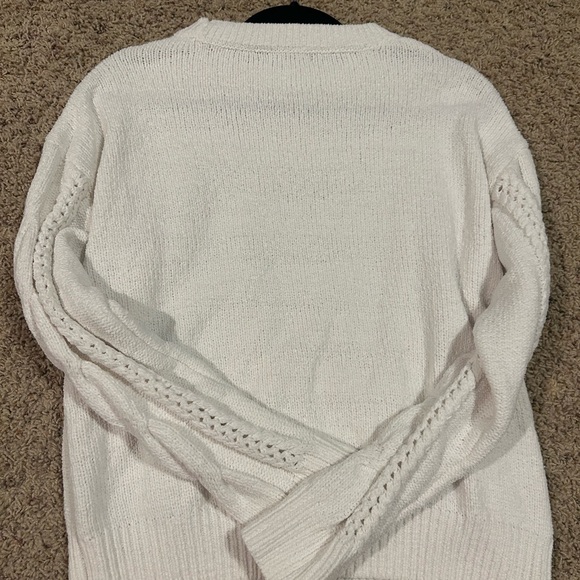 Love Tree Cream V-Neck Cable Knit Sweater - Picture 3 of 4